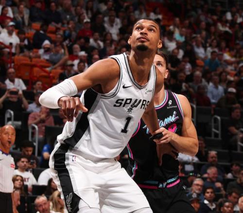 坚定立场,格拉斯纳铁,心离队,彩5彩票,彩票平台,高频彩票,在线投注,彩票分析